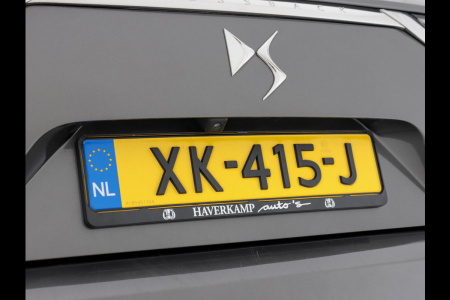 DS 7 Crossback 1.5 BlueHDI So Chic (INCL-BTW) *DIGI-COCKPIT | NAVI-FULLMAP | FULL-LED | MICROFIBRE | CAMERA | KEYLESS | CARPLAY | ADAPTIVE-CRUISE | DAB | PRIVACYGLASS | PDC | HEATED-SPORTSEATS | TOWBAR | 18"ALU*