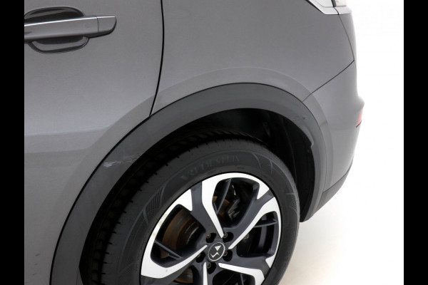 DS 7 Crossback 1.5 BlueHDI So Chic (INCL-BTW) *DIGI-COCKPIT | NAVI-FULLMAP | FULL-LED | MICROFIBRE | CAMERA | KEYLESS | CARPLAY | ADAPTIVE-CRUISE | DAB | PRIVACYGLASS | PDC | HEATED-SPORTSEATS | TOWBAR | 18"ALU*
