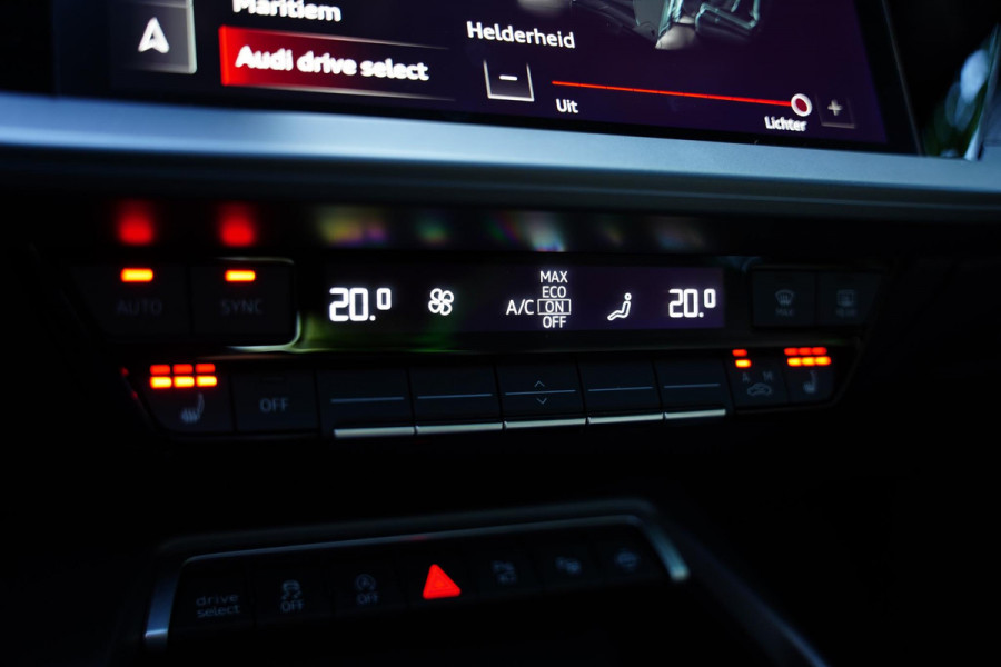 Audi RS 3 Sportback 2.5 TFSI Quattro / Kialamygreen / Panoramadak / SONOS
