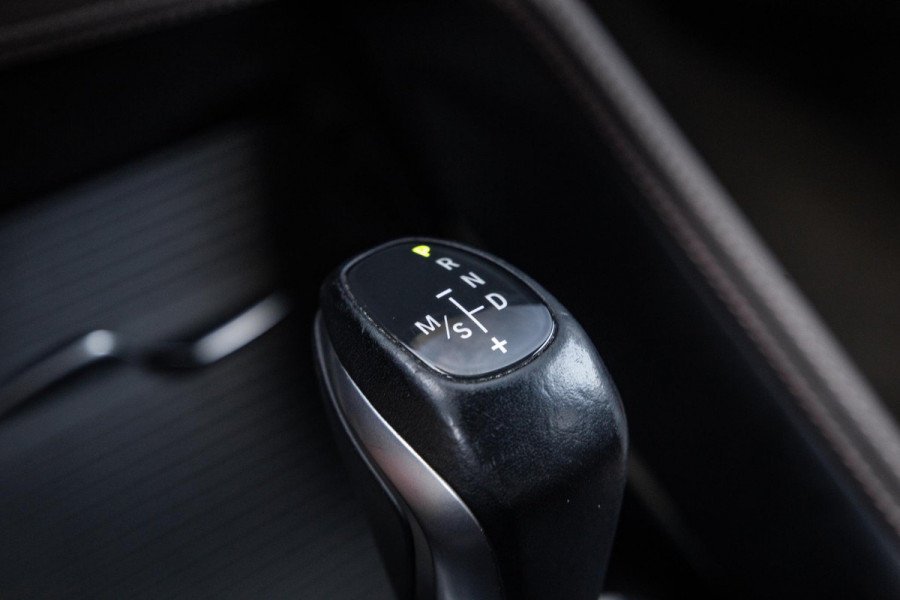 BMW X2 xDrive25e High Executive M PAKKET / CARPLAY / CRUISE CONTROLE / BRUIN LEER / STOELVERWARMING