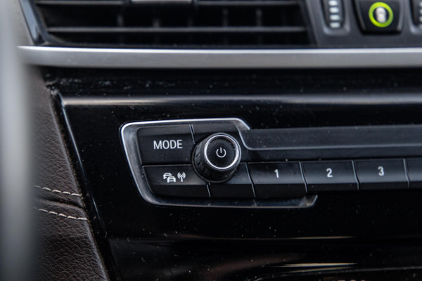 BMW X2 xDrive25e High Executive M PAKKET / CARPLAY / CRUISE CONTROLE / BRUIN LEER / STOELVERWARMING