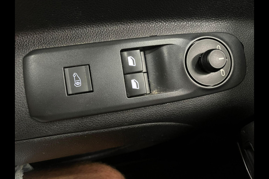 Peugeot Partner 1.5 BlueHDI 100pk Premium Airco Navi Carplay Cruise Control PDC Achter