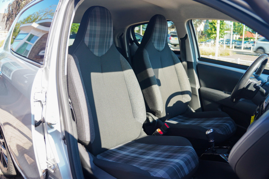 Peugeot 108 1.0 e-VTi Allure Automaat Automaat | Camera | Apple CarPlay | Airco
