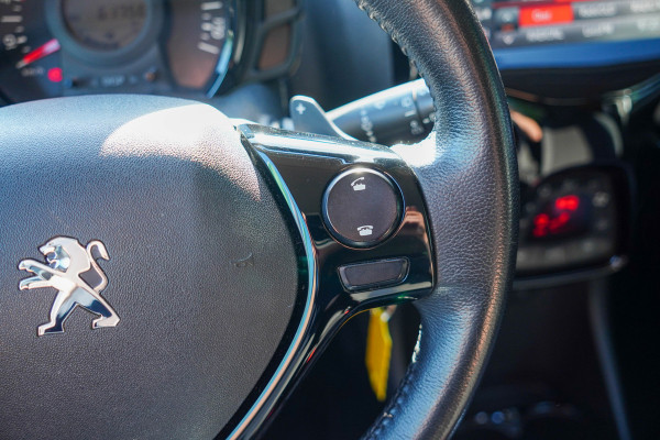 Peugeot 108 1.0 e-VTi Allure Automaat Automaat | Camera | Apple CarPlay | Airco