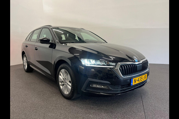 Škoda Octavia Combi 1.0 e-TSI Business Edition Trekhaak Airco ECC Navi Wireless Carplay PDC VA Full LED Virtual Cockpit Cruise Control