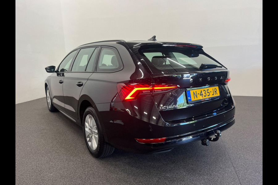 Škoda Octavia Combi 1.0 e-TSI Business Edition Trekhaak Airco ECC Navi Wireless Carplay PDC VA Full LED Virtual Cockpit Cruise Control
