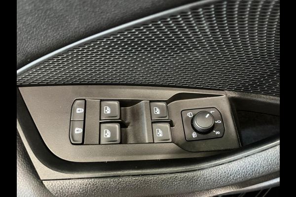 Škoda Octavia Combi 1.0 e-TSI Business Edition Trekhaak Airco ECC Navi Wireless Carplay PDC VA Full LED Virtual Cockpit Cruise Control