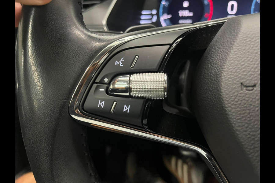 Škoda Octavia Combi 1.0 e-TSI Business Edition Trekhaak Airco ECC Navi Wireless Carplay PDC VA Full LED Virtual Cockpit Cruise Control