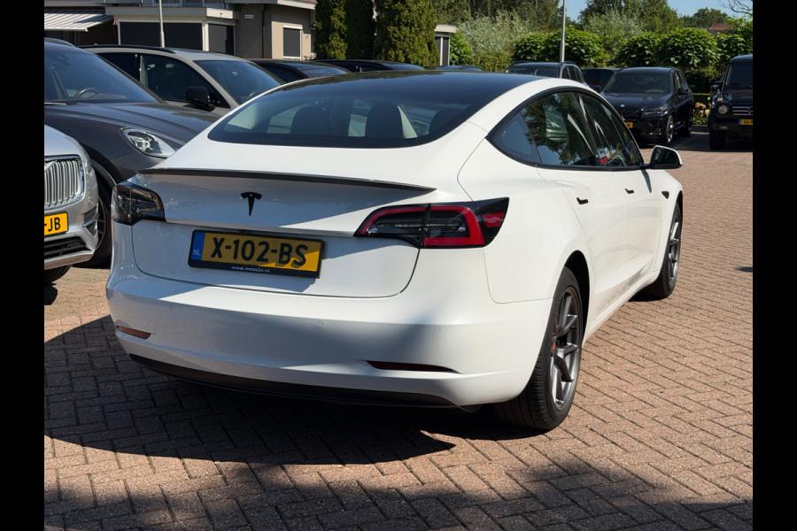 Tesla Model 3 Standard RWD Plus 60 kWh / SOH 93,5% / FACELIFT / Autopilot / Panoramadak / Camera / Leder / 19'' / Leder / Premium Audio / Warmtepomp