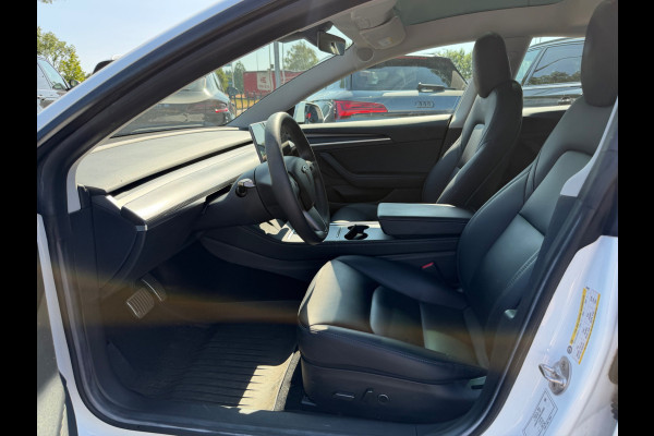 Tesla Model 3 Standard RWD Plus 60 kWh / SOH 93,5% / FACELIFT / Autopilot / Panoramadak / Camera / Leder / 19'' / Leder / Premium Audio / Warmtepomp