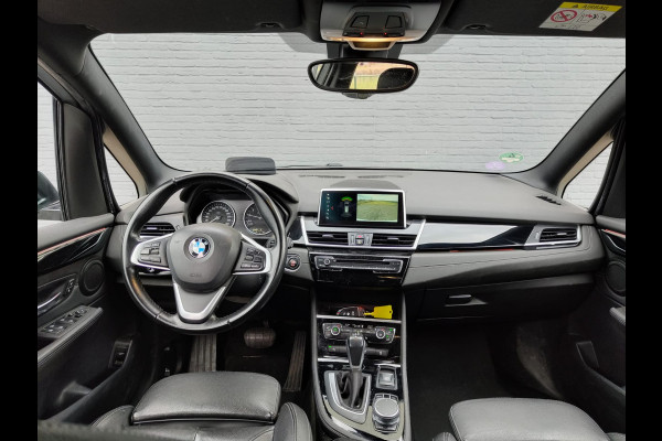 BMW 2 Serie Gran Tourer 218i Automaat 7-Persoons Leder Camera Navi Sport-Line Ecc Head-Up Display Stoelverwarming Pdc High Executive Lmv Bluetooth Elek.Achterklep Led Origineel Nederlandse Auto