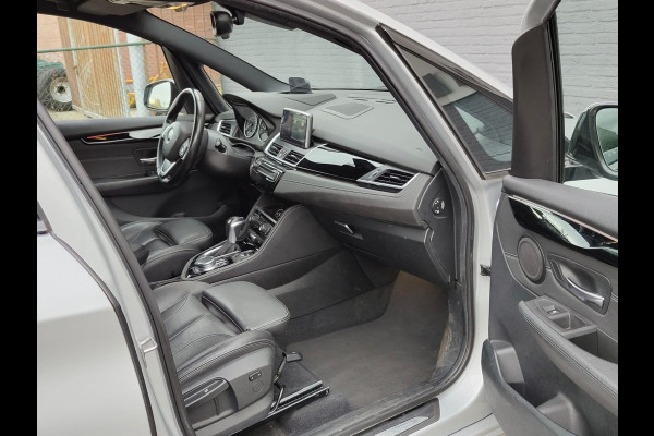 BMW 2 Serie Gran Tourer 218i Automaat 7-Persoons Leder Camera Navi Sport-Line Ecc Head-Up Display Stoelverwarming Pdc High Executive Lmv Bluetooth Elek.Achterklep Led Origineel Nederlandse Auto