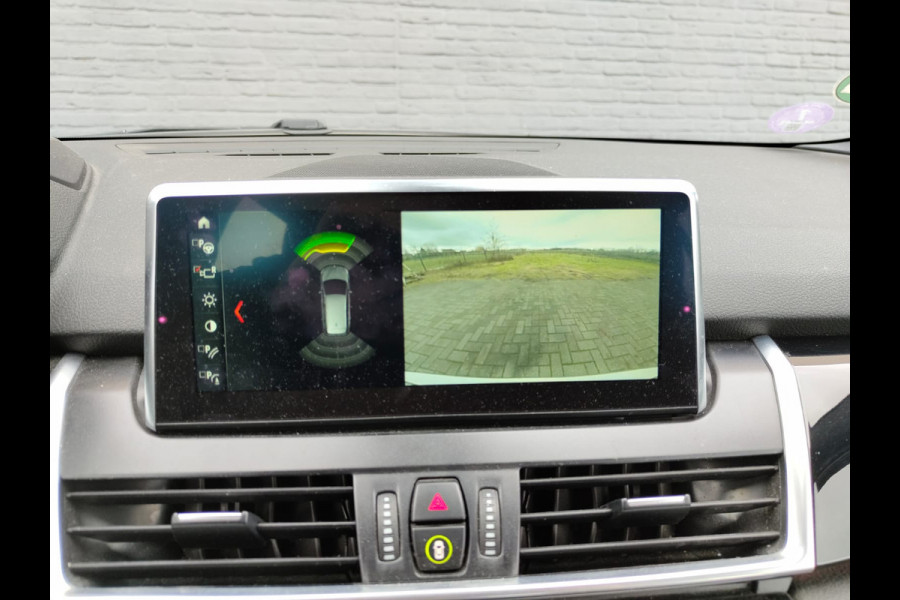 BMW 2 Serie Gran Tourer 218i Automaat 7-Persoons Leder Camera Navi Sport-Line Ecc Head-Up Display Stoelverwarming Pdc High Executive Lmv Bluetooth Elek.Achterklep Led Origineel Nederlandse Auto