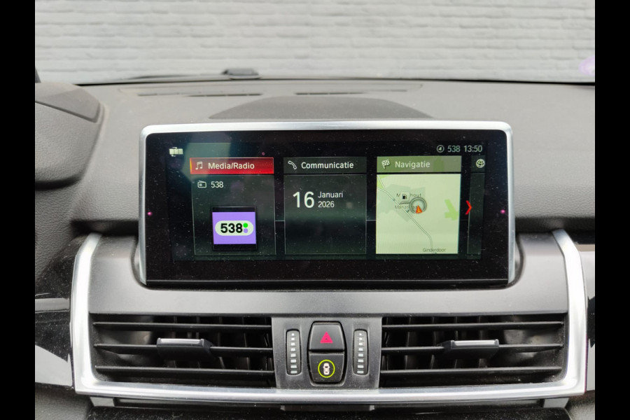 BMW 2 Serie Gran Tourer 218i Automaat 7-Persoons Leder Camera Navi Sport-Line Ecc Head-Up Display Stoelverwarming Pdc High Executive Lmv Bluetooth Elek.Achterklep Led Origineel Nederlandse Auto