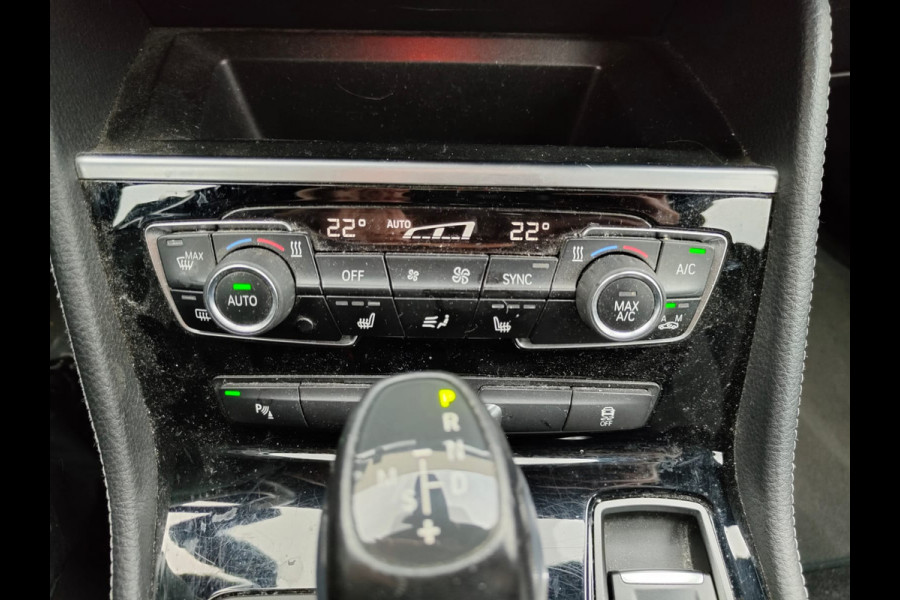 BMW 2 Serie Gran Tourer 218i Automaat 7-Persoons Leder Camera Navi Sport-Line Ecc Head-Up Display Stoelverwarming Pdc High Executive Lmv Bluetooth Elek.Achterklep Led Origineel Nederlandse Auto