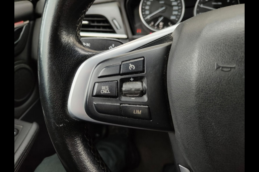 BMW 2 Serie Gran Tourer 218i Automaat 7-Persoons Leder Camera Navi Sport-Line Ecc Head-Up Display Stoelverwarming Pdc High Executive Lmv Bluetooth Elek.Achterklep Led Origineel Nederlandse Auto