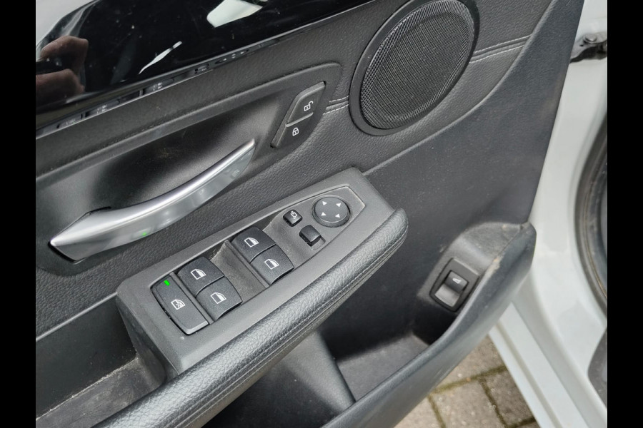 BMW 2 Serie Gran Tourer 218i Automaat 7-Persoons Leder Camera Navi Sport-Line Ecc Head-Up Display Stoelverwarming Pdc High Executive Lmv Bluetooth Elek.Achterklep Led Origineel Nederlandse Auto