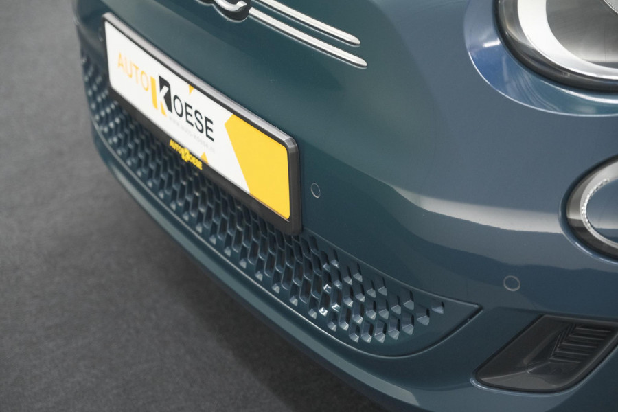 Fiat 500 Urban 42 kWh | 96,9% SOH | 3 Fase Laadfunctie | Camera | Apple Carplay | Parkeersensoren