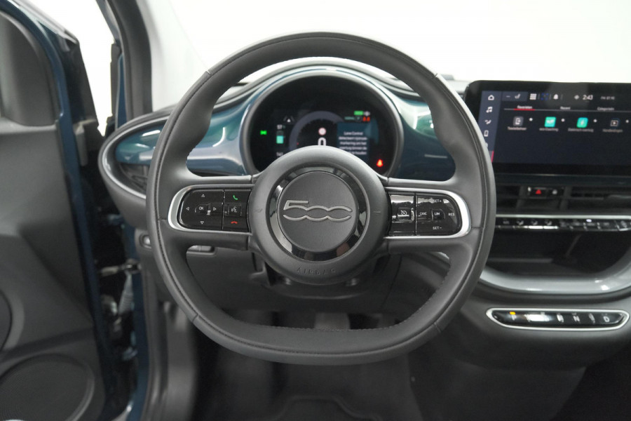 Fiat 500 Urban 42 kWh | 96,9% SOH | 3 Fase Laadfunctie | Camera | Apple Carplay | Parkeersensoren