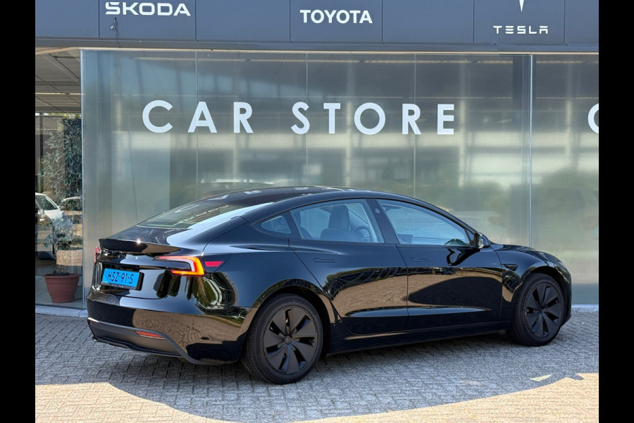 Tesla Model 3 Premium Long Range RWD 78 kWh TAXI RIJKLAAR INCL CABMAN METER