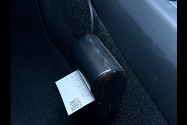 Tesla Model 3 Premium Long Range RWD 78 kWh TAXI RIJKLAAR INCL CABMAN METER