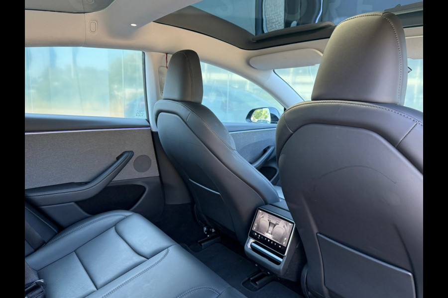 Tesla Model 3 Premium Long Range RWD 78 kWh TAXI RIJKLAAR INCL CABMAN METER