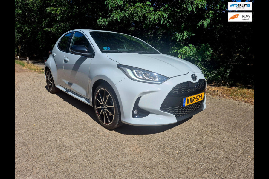 Toyota Yaris 1.5 Hybrid GR Sport . navigatie . Camera