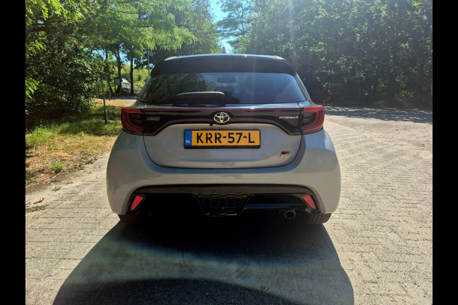 Toyota Yaris 1.5 Hybrid GR Sport . navigatie . Camera
