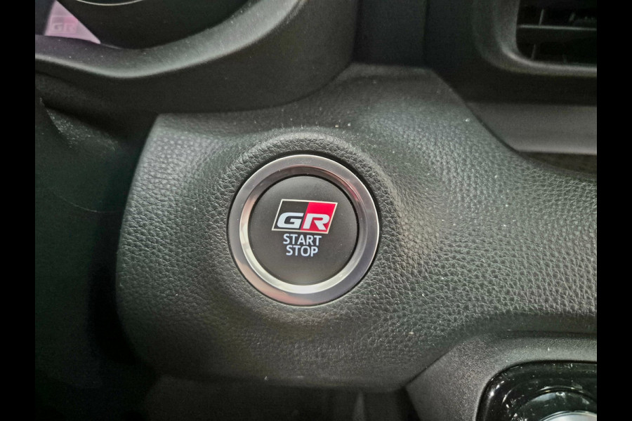 Toyota Yaris 1.5 Hybrid GR Sport . navigatie . Camera