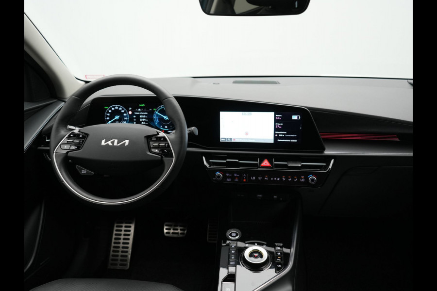 Kia Niro 1.6 GDi ExecutiveLine PHEV 182pk Dealer O.H | Adaptive Cruise | Camera | Harman / Kardon | Lederen Sporstoelen Memory & Ventilatie | Keyless | Apple Carplay | Stoel & Stuurverwarming | BLIS | Navigatie | Virtual | DAB | 18"L.M | Plug In Hybrid |