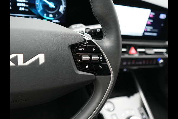 Kia Niro 1.6 GDi ExecutiveLine PHEV 182pk Dealer O.H | Adaptive Cruise | Camera | Harman / Kardon | Lederen Sporstoelen Memory & Ventilatie | Keyless | Apple Carplay | Stoel & Stuurverwarming | BLIS | Navigatie | Virtual | DAB | 18"L.M | Plug In Hybrid |