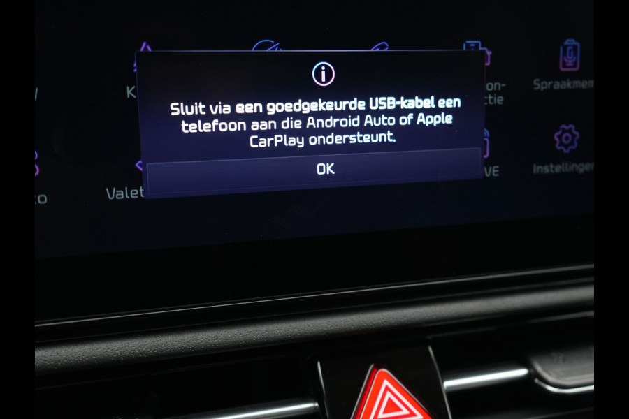 Kia Niro 1.6 GDi ExecutiveLine PHEV 182pk Dealer O.H | Adaptive Cruise | Camera | Harman / Kardon | Lederen Sporstoelen Memory & Ventilatie | Keyless | Apple Carplay | Stoel & Stuurverwarming | BLIS | Navigatie | Virtual | DAB | 18"L.M | Plug In Hybrid |