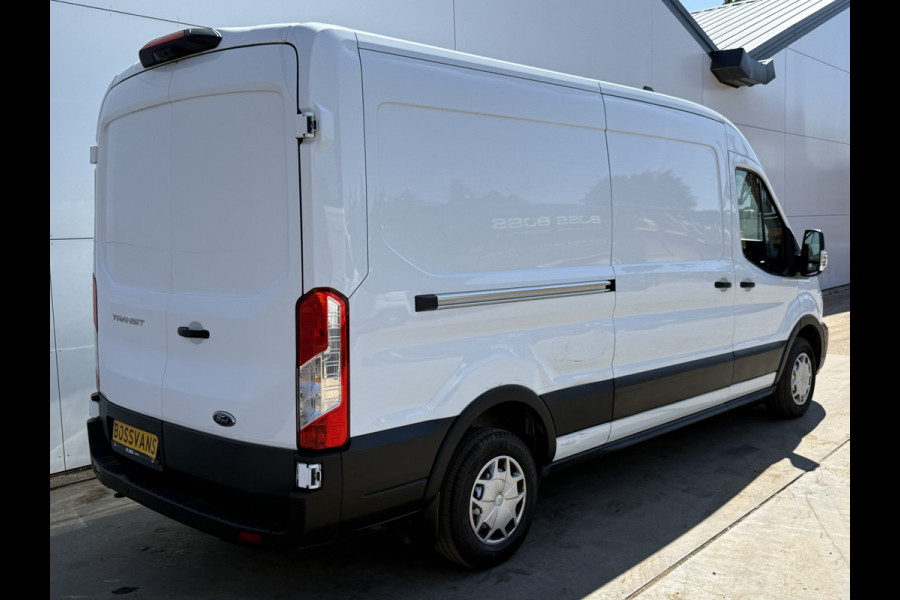 Ford Transit 2.0 TDCI 130PK L3H2 Airco Cruise control Parkeersensoren v+a Camera Voorruitverwarming
