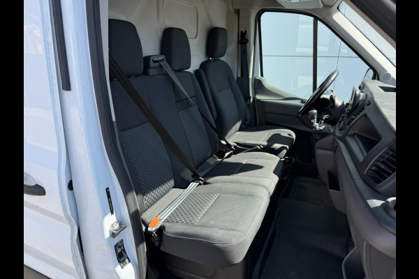 Ford Transit 2.0 TDCI 130PK L3H2 Airco Cruise control Parkeersensoren v+a Camera Voorruitverwarming