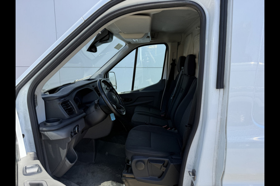 Ford Transit 2.0 TDCI 130PK L3H2 Airco Cruise control Parkeersensoren v+a Camera Voorruitverwarming