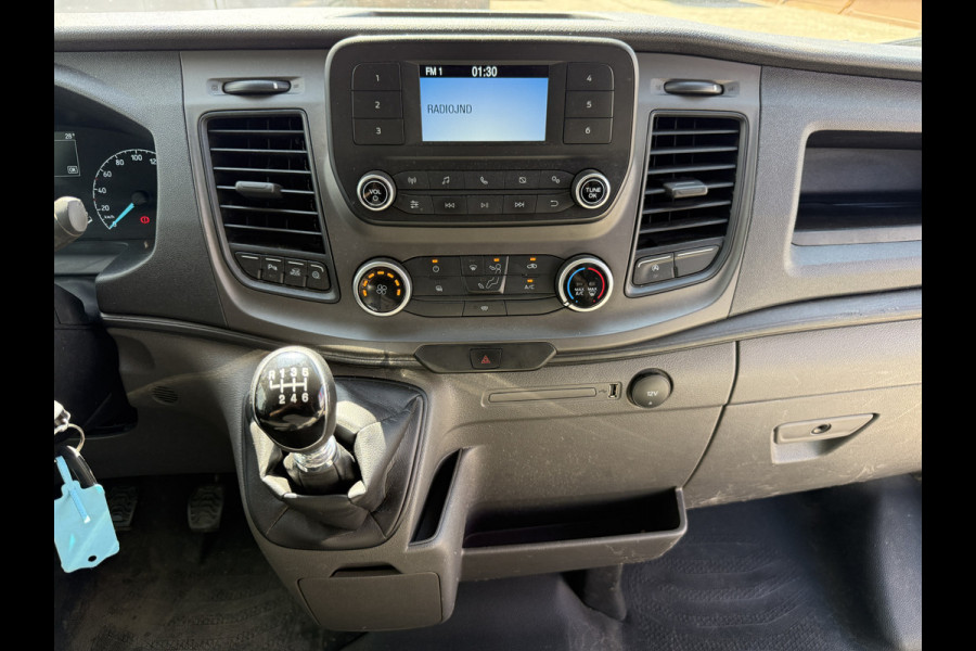 Ford Transit 2.0 TDCI 130PK L3H2 Airco Cruise control Parkeersensoren v+a Camera Voorruitverwarming