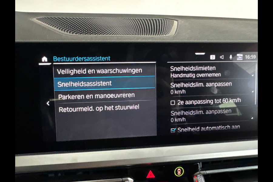 BMW 3-serie 330e High Executive Laser|HuD|360c|BlindSpot|Keyless