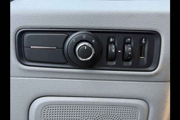 Maxus Deliver 9 2.0 CiT 150PK L3H2 SCHADE Airco Cruise Control Parkeersensoren LED Euro 6