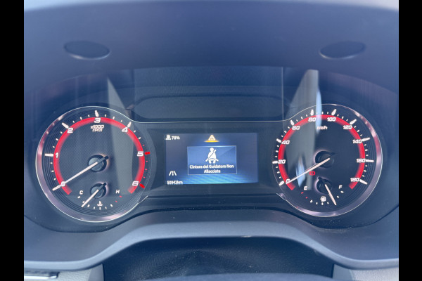 Maxus Deliver 9 2.0 CiT 150PK L3H2 SCHADE Airco Cruise Control Parkeersensoren LED Euro 6
