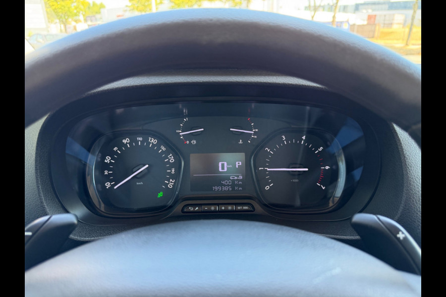 Citroën Jumpy 2.0 BlueHDI 180pk automaat XL Club, CarPlay, HUD, KeyLess, Trekhaak, Clima,