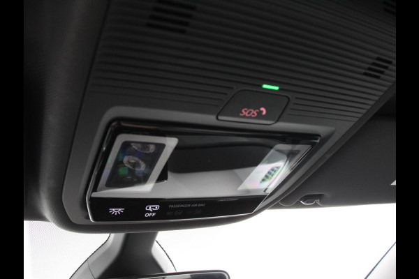 Volkswagen ID.3 First 58 kWh SOH 86% Navigatie Apple Carplay/Android Auto Adaptive Cruise Control Parkeersensoren Stoel- en stuurverwarming Lichtmetalen velgen Climate Control