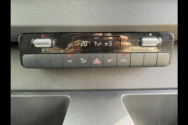 Mercedes-Benz eSprinter eSprinter 312 55kWh L2H2 Elektrisch 145km WLTP 92,5% (SOH) 80kw Snelladen Climate Control Camera