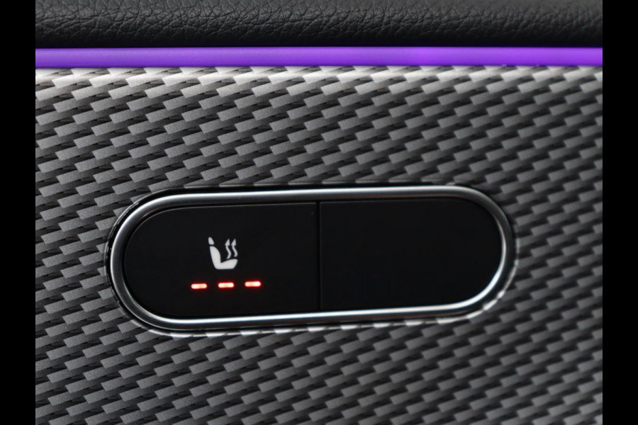 Mercedes-Benz A-Klasse 200 Business Solution Luxury | Trekhaak | Panoramadak | Leder | Memory | Sfeerverlichting | Full LED | Stoelverwarming | Camera | Park assist | Cruise control |