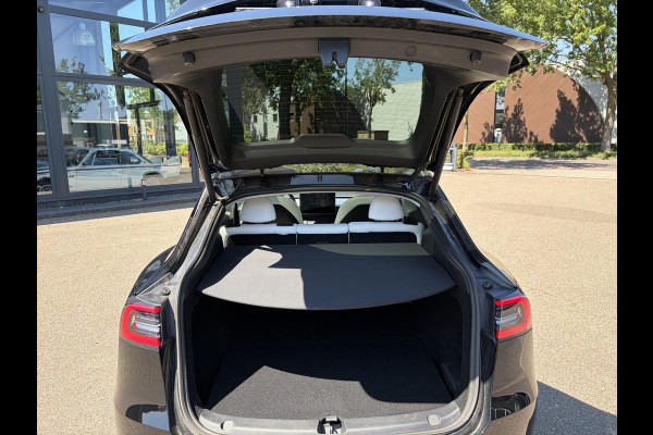 Tesla Model Y Long Range AWD 75 kWh SOH 98% | 20 INCH | TESLA FABRIEKSGARANTIE T/M 03-2028 OF 80.000 KM | TESLA FABRIEKSGARANTIE HOOGVOLTACCU & AANDRIJFLIJN T/M 03-2032 OF 192.000 KM |