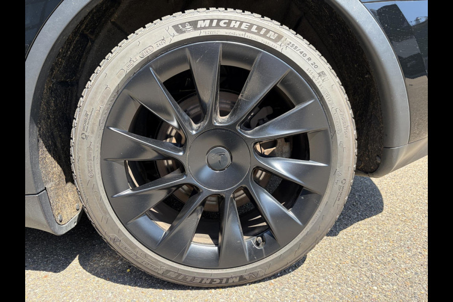 Tesla Model Y Long Range AWD 75 kWh SOH 98% | 20 INCH | TESLA FABRIEKSGARANTIE T/M 03-2028 OF 80.000 KM | TESLA FABRIEKSGARANTIE HOOGVOLTACCU & AANDRIJFLIJN T/M 03-2032 OF 192.000 KM |