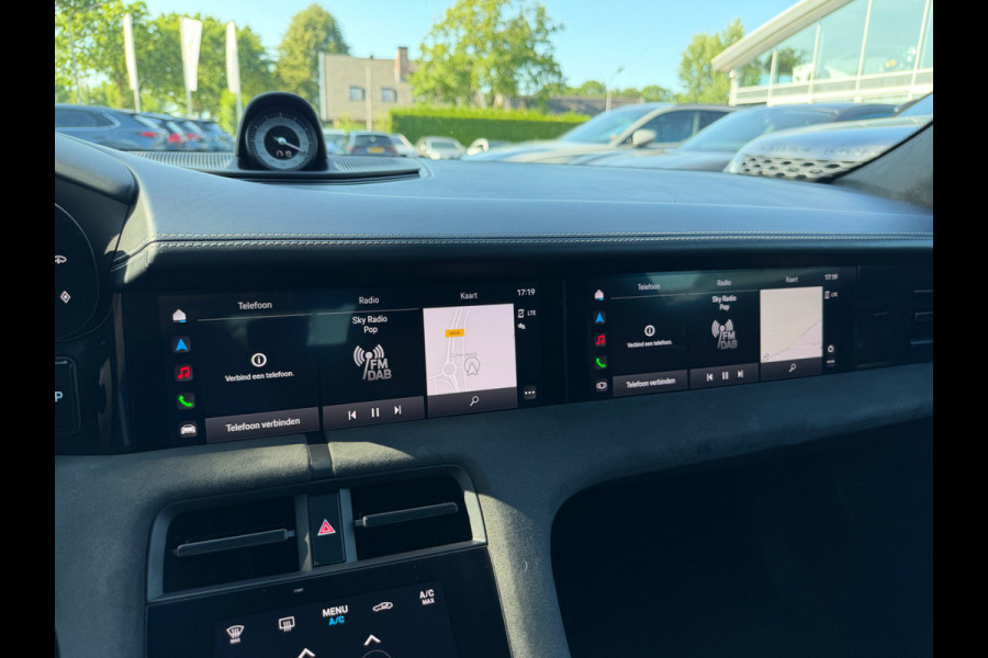Porsche Taycan GTS 93 kWh / SoH 91,6% / Panoramadak / 360Camera / Head-up / Passenger Display / Achterasbesturing / Keyless / Bose / 21'' / Luchtvering / Sportdesign+Chrono / Matrix LED / Carbon intr. / Innodrive