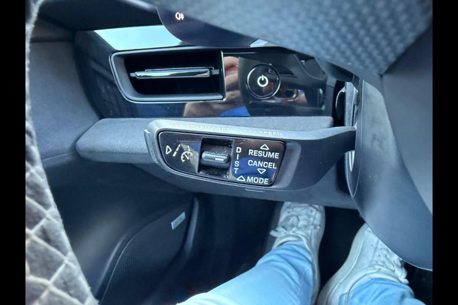 Porsche Taycan GTS 93 kWh / SoH 91,6% / Panoramadak / 360Camera / Head-up / Passenger Display / Achterasbesturing / Keyless / Bose / 21'' / Luchtvering / Sportdesign+Chrono / Matrix LED / Carbon intr. / Innodrive