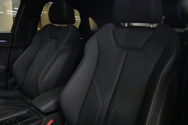 Audi Q3 Sportback 45 TFSI e S Edition 3X S-Line /PANO/KEYLES/STOELV/BOMVOL