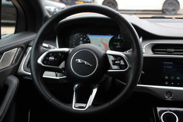 Jaguar I-PACE EV400 First Edition 90 kWh / Full option! / Trekhaak / Panoramadak / 360Camera / Head-up / 20'' / Luchtvering / Leder / Meridian / Stoel+Stuurverwarming / 4zone Airco / DAB / Dodehoek / ACC