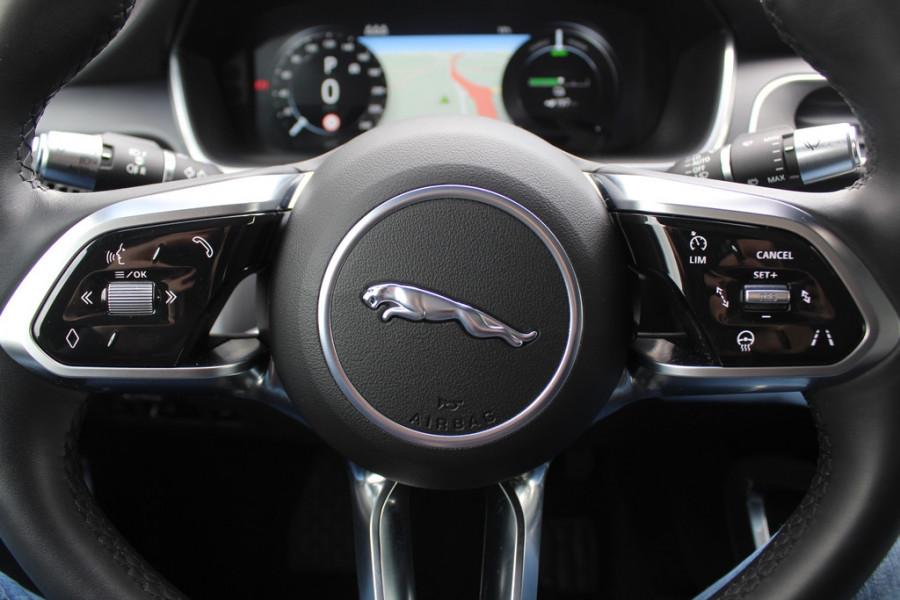 Jaguar I-PACE EV400 First Edition 90 kWh / Full option! / Trekhaak / Panoramadak / 360Camera / Head-up / 20'' / Luchtvering / Leder / Meridian / Stoel+Stuurverwarming / 4zone Airco / DAB / Dodehoek / ACC